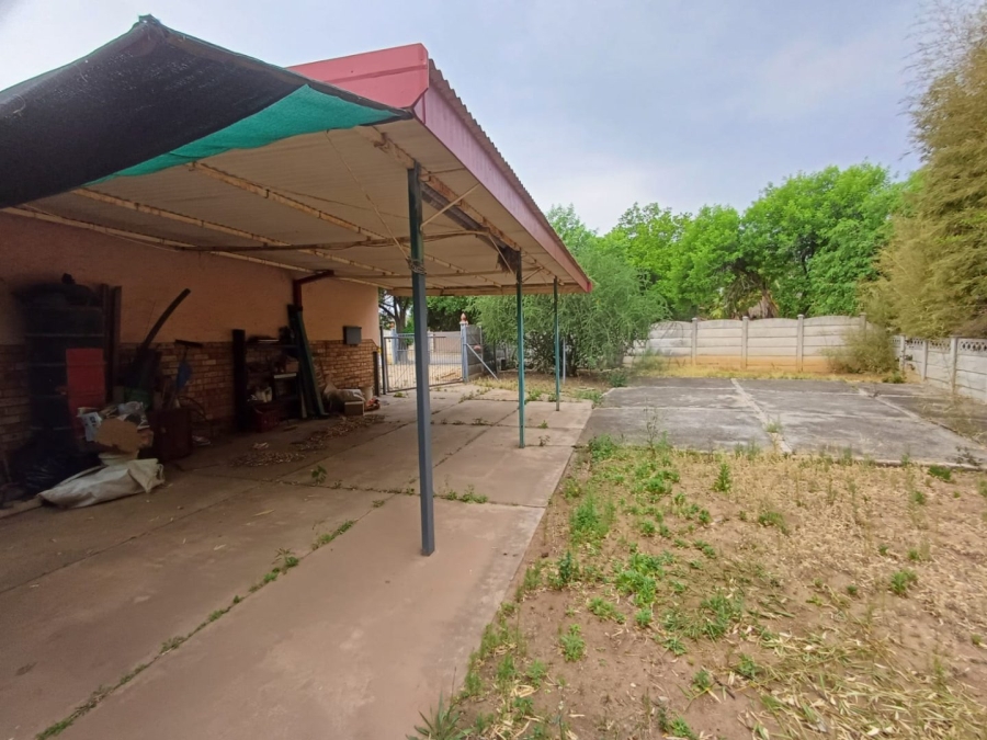 3 Bedroom Property for Sale in Flimieda North West